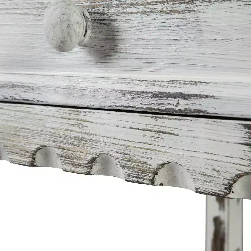 Table d'appoint rustique avec 1 tiroir et 1 étagère, finition blanc patiné et pieds tournés carrés