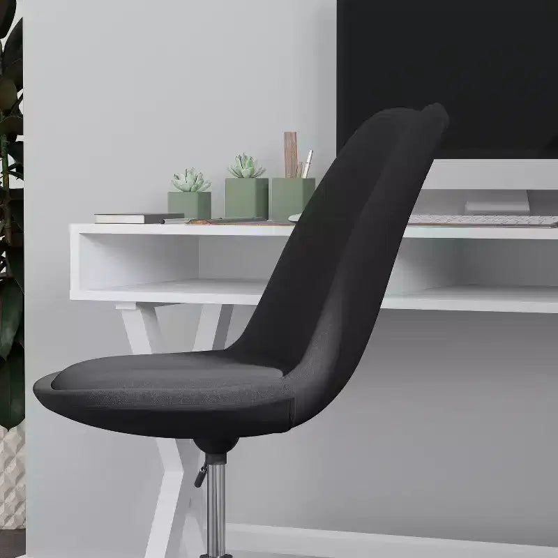 Fauteuil de bureau pivotant avec assise réglable en hauteur et revêtement élégant